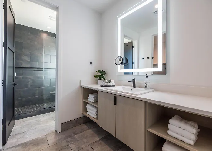 1, 3 The At Troon North * Scottsdale